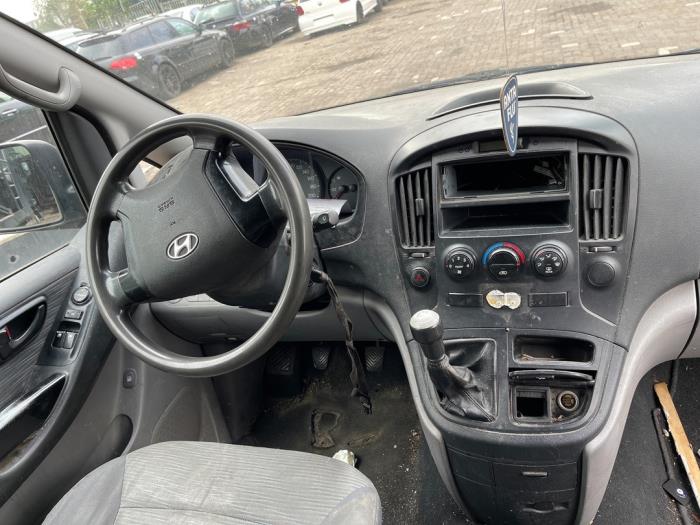 Hyundai H-300 2.5 CRDi Skrotfordon (2009, NIET VAN TOEPASSING)