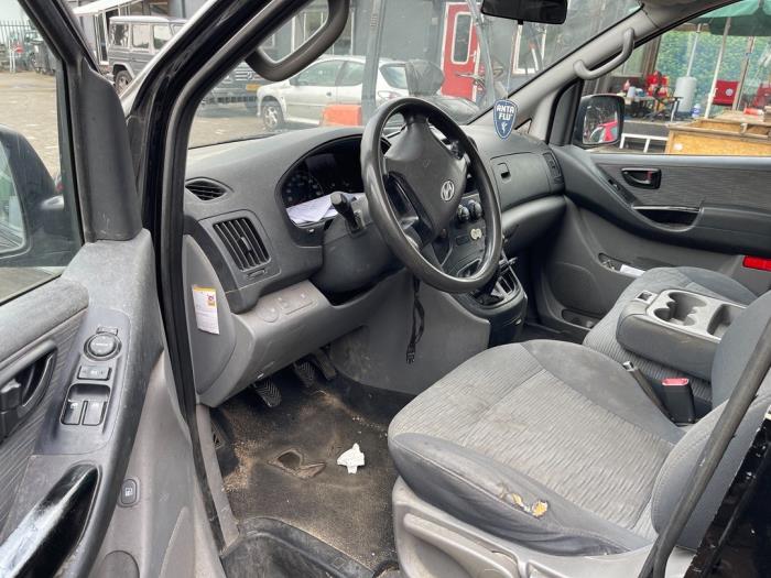 Hyundai H-300 2.5 CRDi Skrotfordon (2009, NIET VAN TOEPASSING)