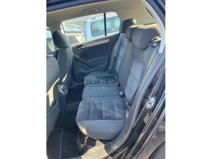 Volkswagen Golf VI 1.6 TDI 16V Skrotfordon (2009, ZWART)