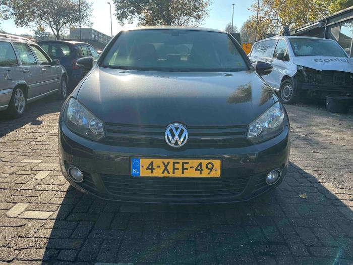 Volkswagen Golf VI 1.6 TDI 16V Skrotfordon (2009, ZWART)