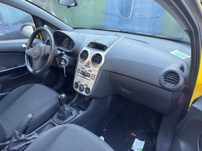 Opel Corsa D 1.2 16V Vehículo de desguace (2007, Amarillo)