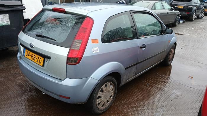 Ford Fiesta 5 1.3 Schrottauto (2005, Blau)