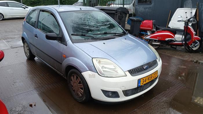 Ford Fiesta 5 1.3 Schrottauto (2005, Blau)