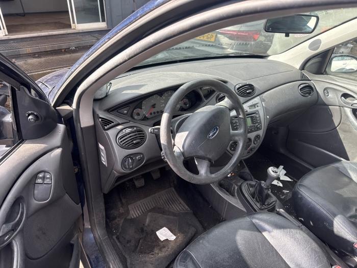 Ford Focus 1 Wagon 1.6 16V Salvage vehicle (2004, Blue)