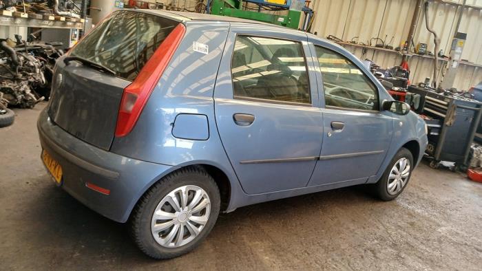 Fiat Punto II 1.2 60 S Samochód złomowany (2004, Niebieski)