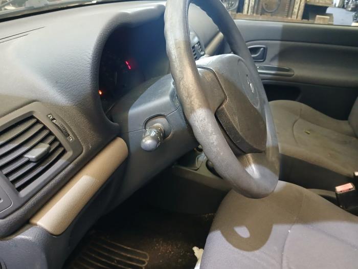 Renault Clio II 1.2 16V Schrottauto (2004, Blau)