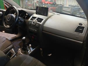 Renault Megane II CC 1.6 16V Épave (2006, Noir)