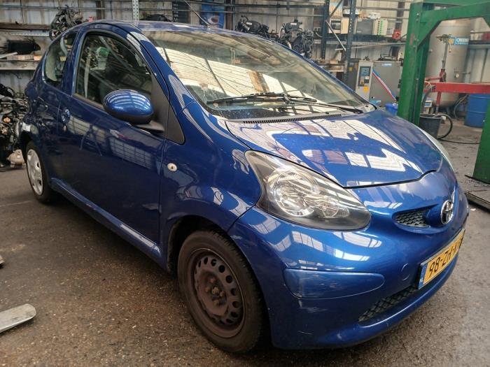 Toyota Aygo 1.0 12V VVT-i Schrottauto (2008, Blau)