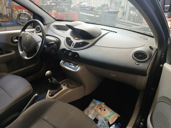 Renault Twingo II 1.2 16V Samochód złomowany (2009, Czarny)