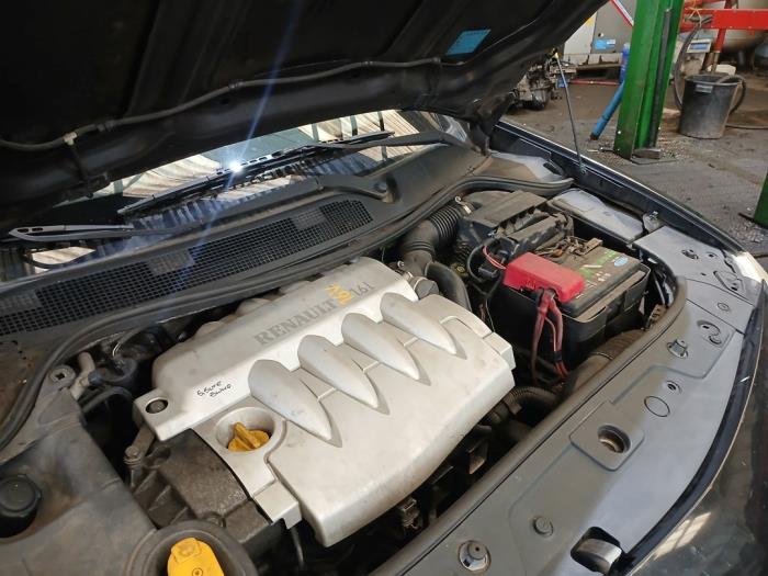 Renault Megane II 1.6 16V Épave (2005, Noir)