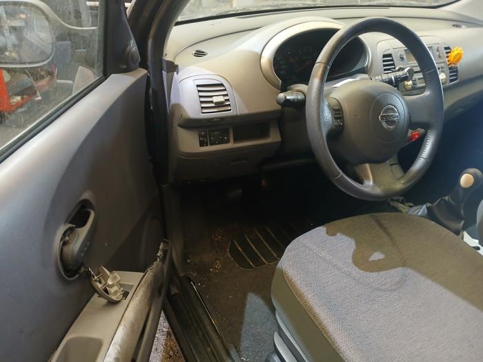 Nissan Micra 1.2 16V Skrotfordon (2003, ZWART)