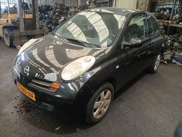 Nissan Micra 1.2 16V Skrotfordon (2003, ZWART)