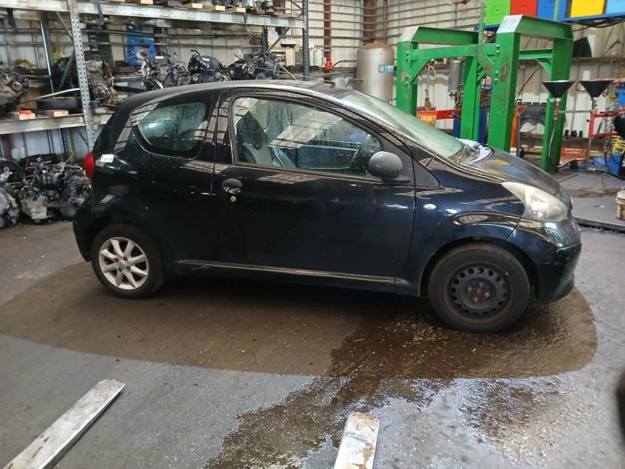 Toyota Aygo 1.0 12V VVT-i Vehículo de desguace (2008, Negro)