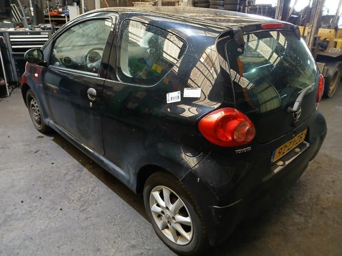 Toyota Aygo 1.0 12V VVT-i Vehículo de desguace (2008, Negro)