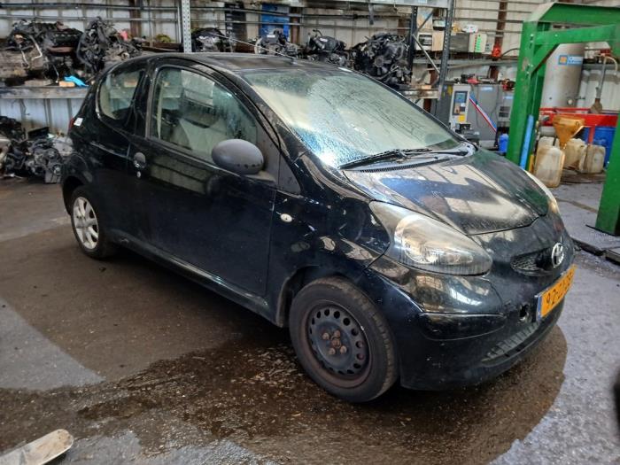 Toyota Aygo 1.0 12V VVT-i Vehículo de desguace (2008, Negro)