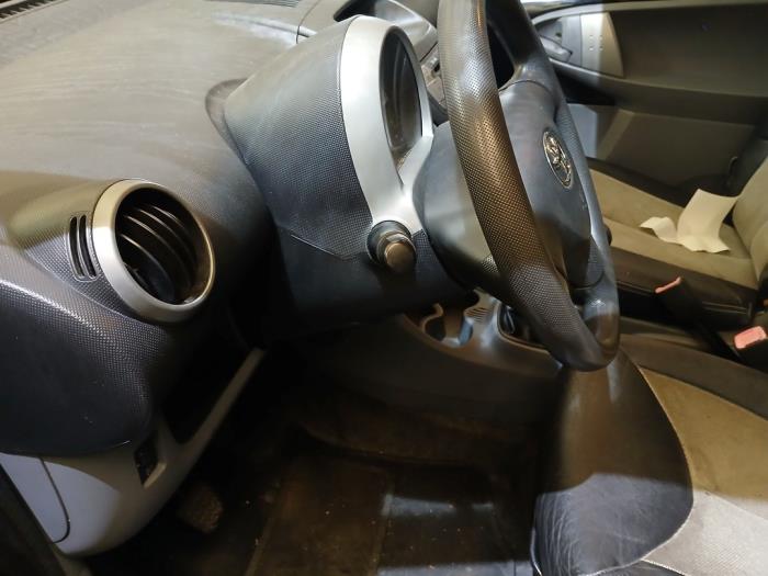 Toyota Aygo 1.0 12V VVT-i Vehículo de desguace (2008, Negro)
