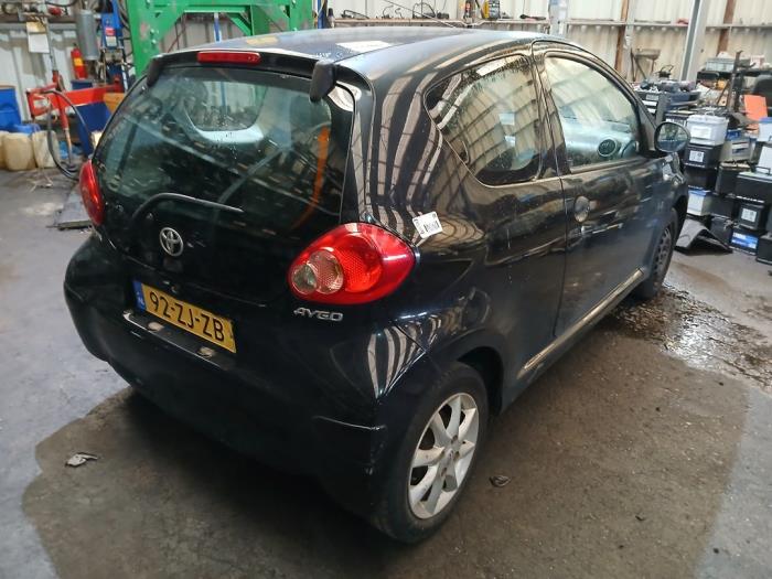 Toyota Aygo 1.0 12V VVT-i Vehículo de desguace (2008, Negro)