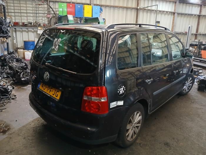 Volkswagen Touran 1.6 FSI 16V Salvage vehicle (2004, Black)