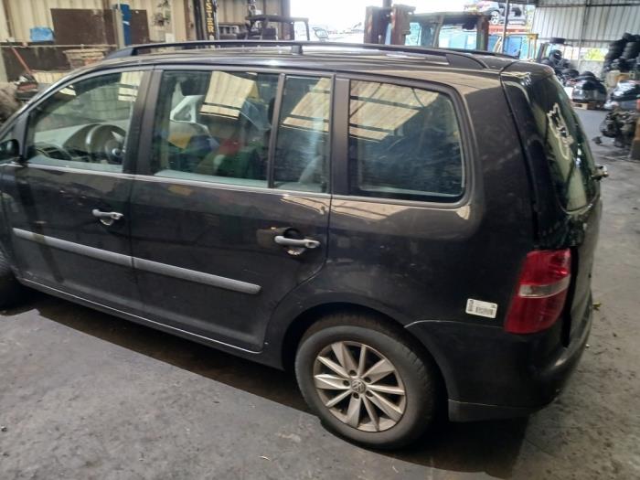 Volkswagen Touran 1.6 FSI 16V Salvage vehicle (2004, Black)