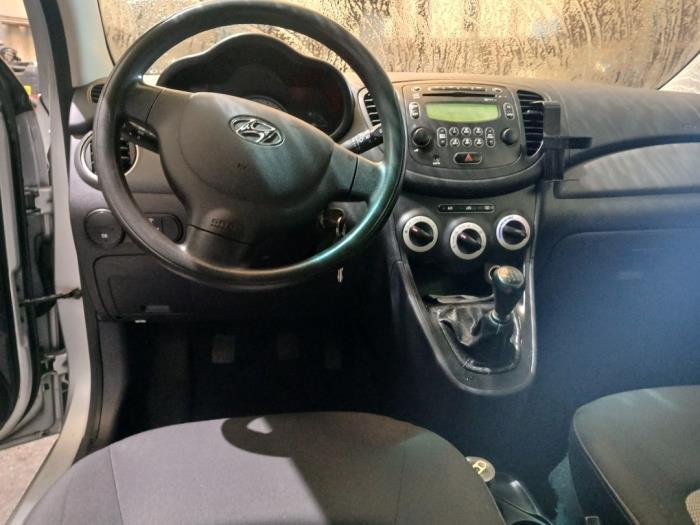 Hyundai i10 1.1i 12V Salvage vehicle (2009, Gray)