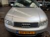 Audi A4 2.0 20V Épave (2001, Gris)