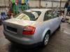 Audi A4 2.0 20V Épave (2001, Gris)