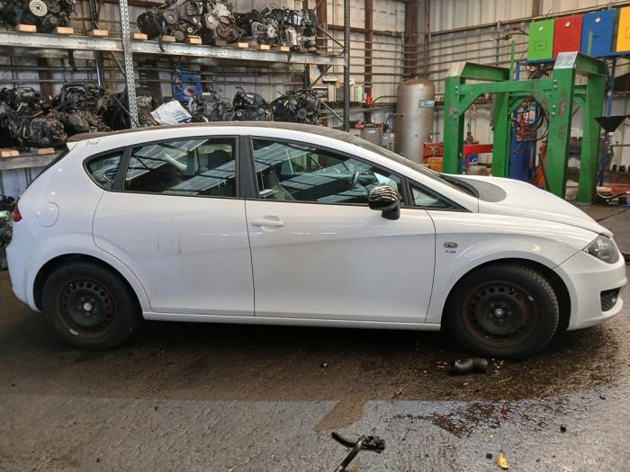 Seat Leon 1.4 TSI 16V Vehículo de desguace (2011, Blanco)
