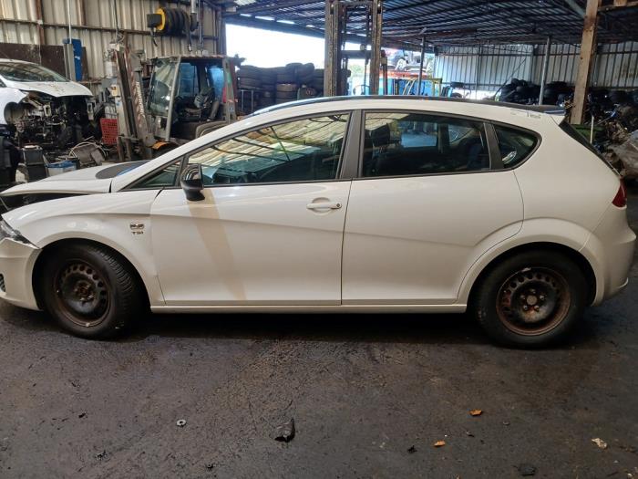 Seat Leon 1.4 TSI 16V Vehículo de desguace (2011, Blanco)