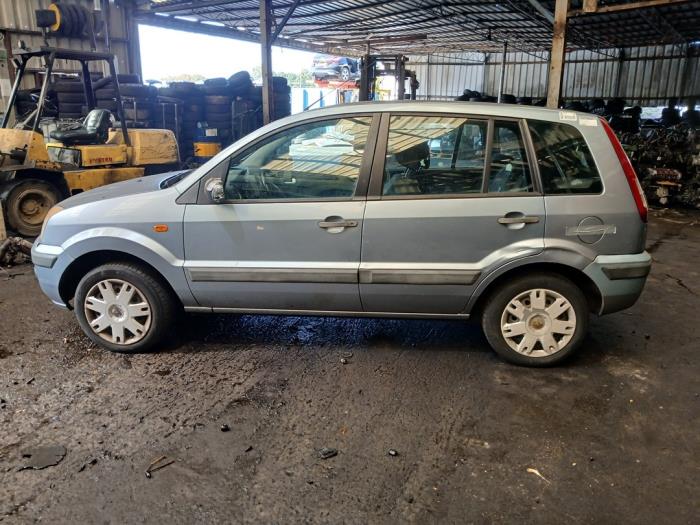 Ford Fusion 1.4 16V Skrotfordon (2006, BLAUW)