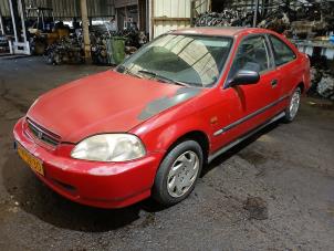 Honda Civic Coupé 1.6i LS 16V  (Épave)