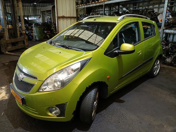 Chevrolet Spark 1.0 16V Bifuel Samochód złomowany (2011, Zielony)