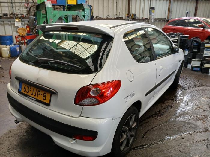 Peugeot 206+ 1.1 XR,XS Skrotfordon (2009, WIT)