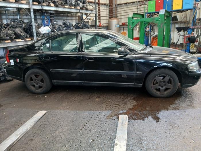Volvo S60 I 2.4 20V 170 Vehículo de desguace (2001, Negro)