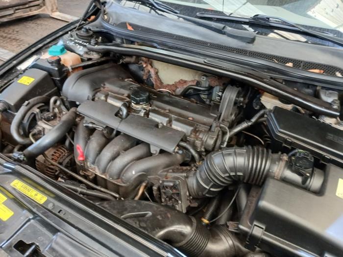 Volvo S60 I 2.4 20V 170 Vehículo de desguace (2001, Negro)