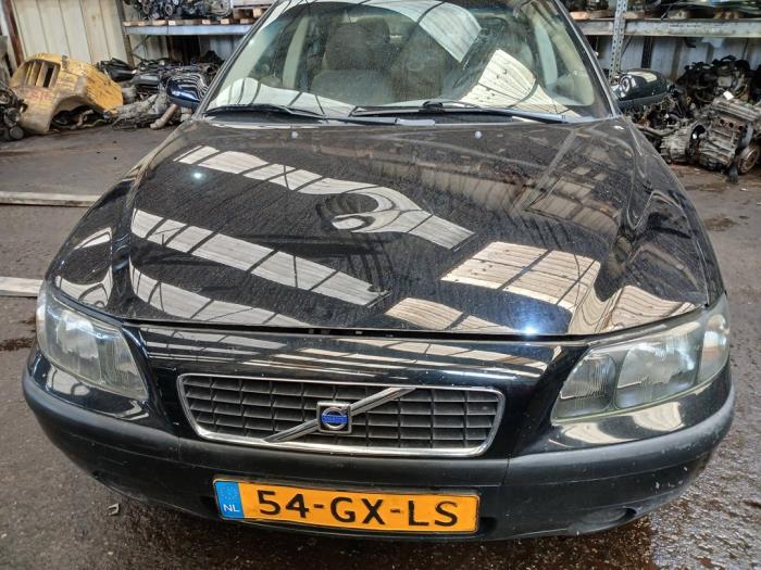 Volvo S60 I 2.4 20V 170 Vehículo de desguace (2001, Negro)