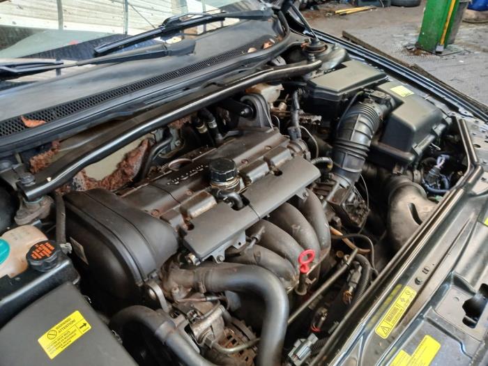 Volvo S60 I 2.4 20V 170 Vehículo de desguace (2001, Negro)