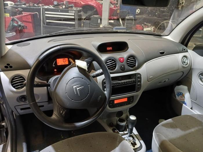 Citroen C3 1.4 Salvage vehicle (2002, Gray)