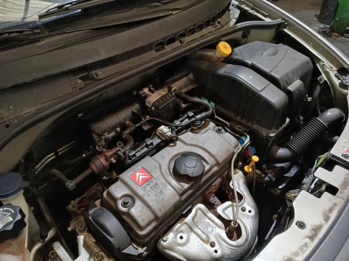 Citroen C3 1.4 Salvage vehicle (2002, Gray)