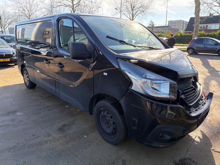 Renault Trafic 1.6 dCi Twin Turbo Vehículo de desguace (2017, Granito)