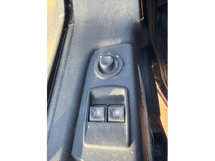 Renault Trafic 1.6 dCi Twin Turbo Vehículo de desguace (2017, Granito)