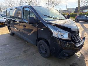 Renault Trafic 1.6 dCi Twin Turbo Vehículo de desguace (2017, Granito)