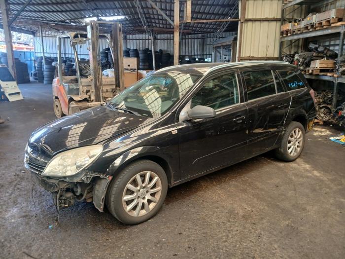 Opel Astra H SW 1.6 16V Twinport Vehículo de desguace (2007, Negro)