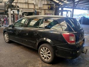 Opel Astra H SW 1.6 16V Twinport Vehículo de desguace (2007, Negro)