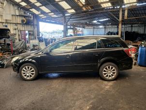 Opel Astra H SW 1.6 16V Twinport Vehículo de desguace (2007, Negro)