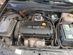 Opel Astra H SW 1.6 16V Twinport Vehículo de desguace (2007, Negro)