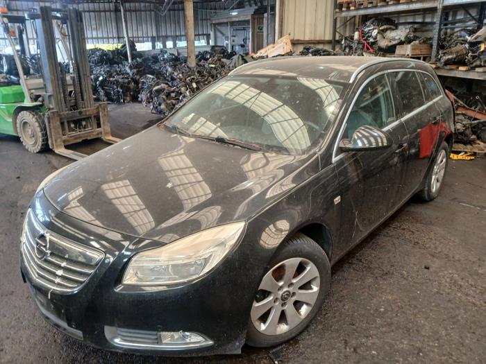Opel Insignia Sports Tourer 1.8 16V Ecotec Vehículo de desguace (2010, Negro)