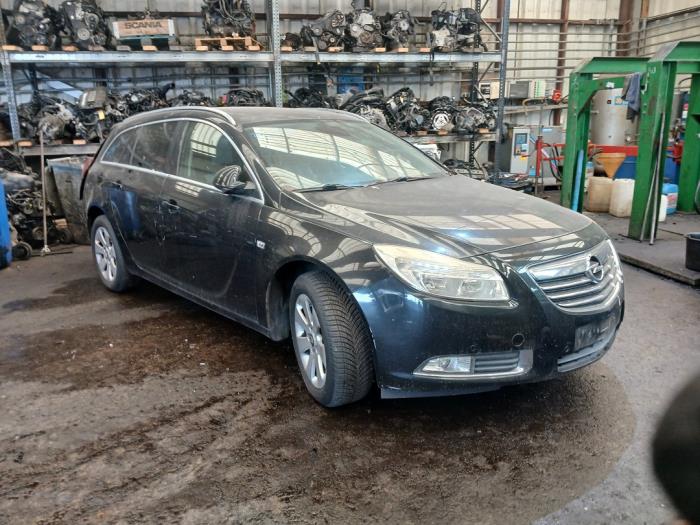 Opel Insignia Sports Tourer 1.8 16V Ecotec Vehículo de desguace (2010, Negro)