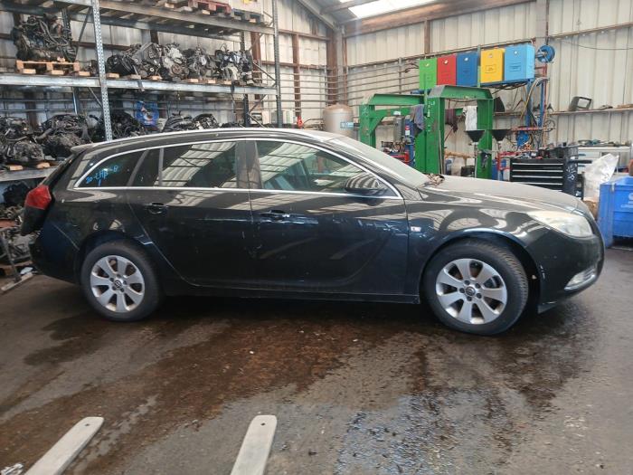 Opel Insignia Sports Tourer 1.8 16V Ecotec Vehículo de desguace (2010, Negro)