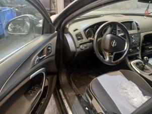 Opel Insignia Sports Tourer 1.8 16V Ecotec Vehículo de desguace (2010, Negro)