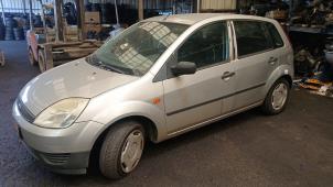 Ford Fiesta 5 1.3 Vehículo de desguace (2005, Gris)